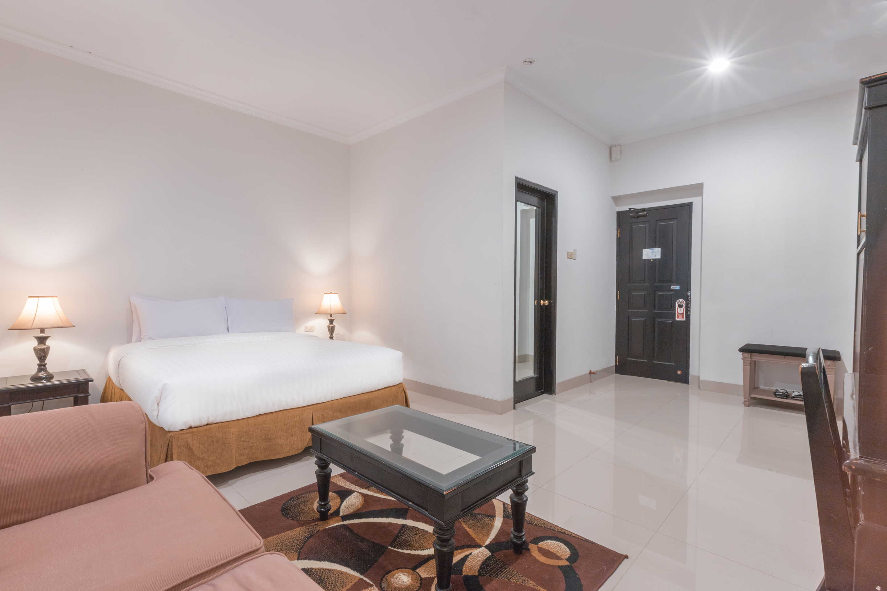 deluxe room 2